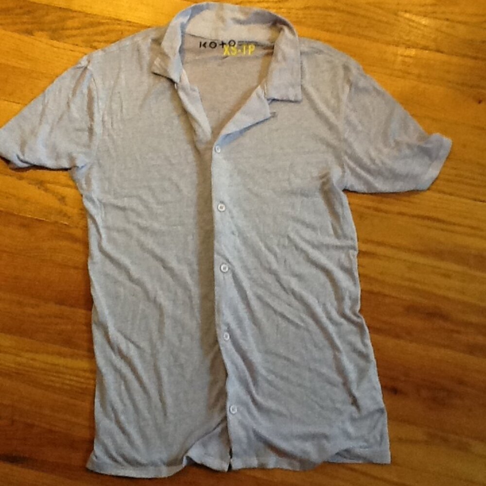 Anthropologie Beautiful Lavender Johnny Collar Button Down Short Sleeve by KO+O